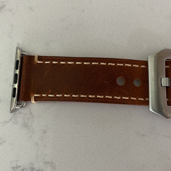 Apple Watch Leather Band - Picture 3 of 6
